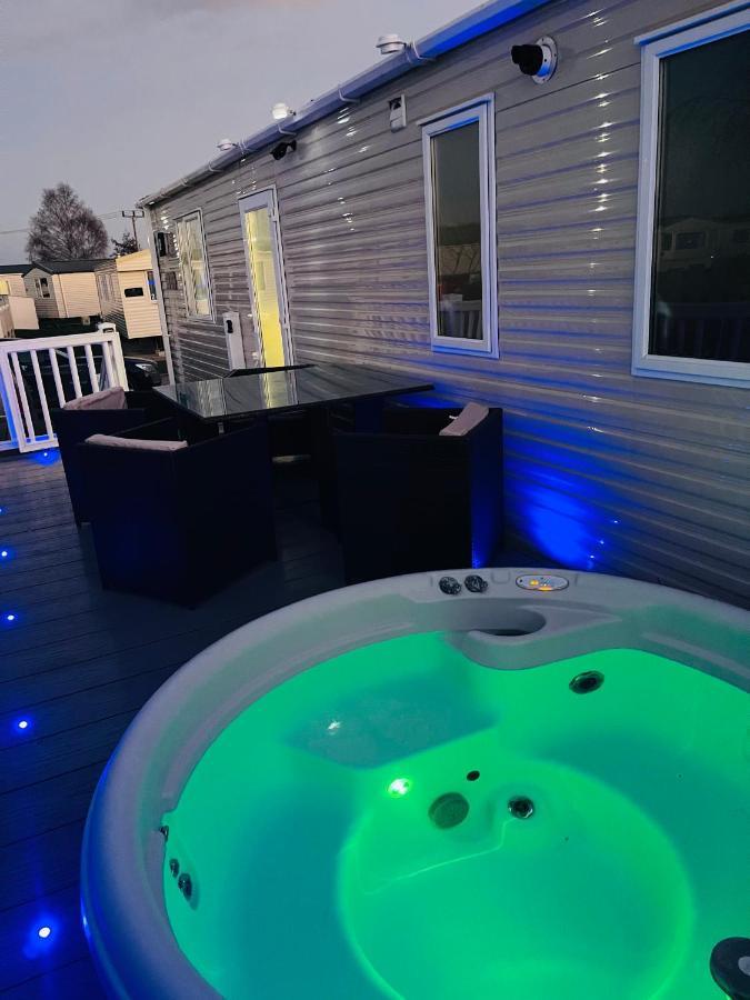 The Sunflower Luxury Caravan At Tattersall Lakes Hotel Tattershall Kültér fotó